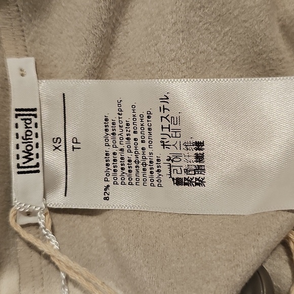 WOLFORD Light Beige Velour Tank Top sz XS NWT - Picture 7 of 8